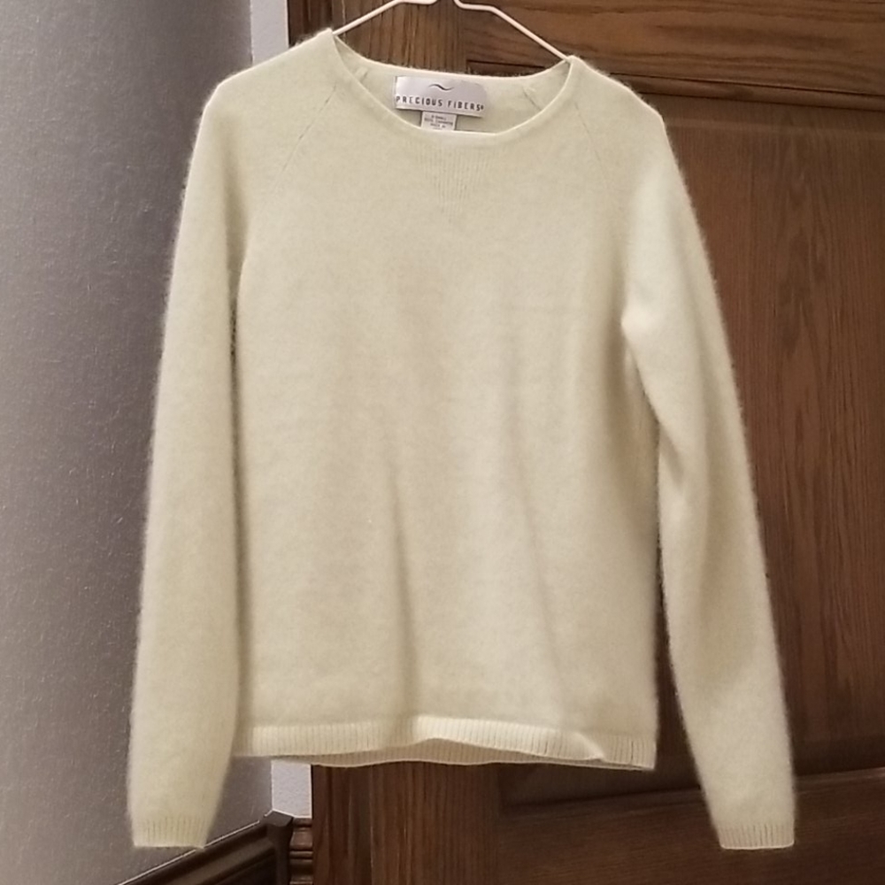 100% cashmere sweater
